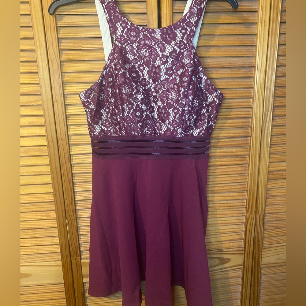 Formal Maroon Dress (Juniors) - Picture 3 of 5